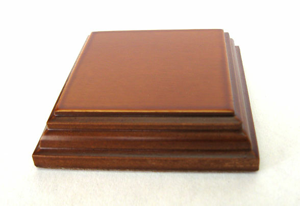 Peanas de madera Peanas de madera
